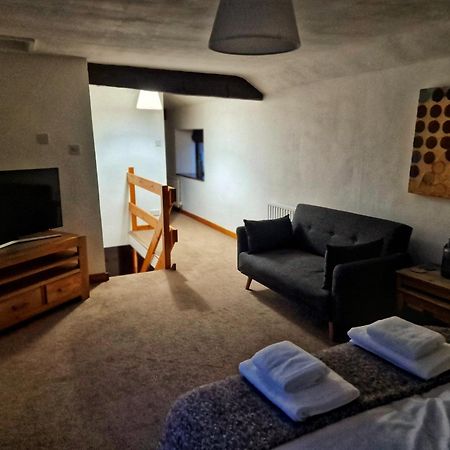 The Lodge@ Beechwood House Mossley Exteriör bild